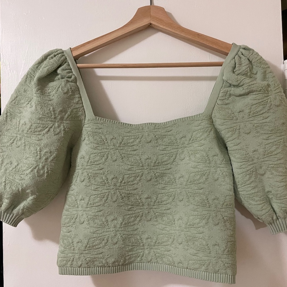 Cropped Knitted Top